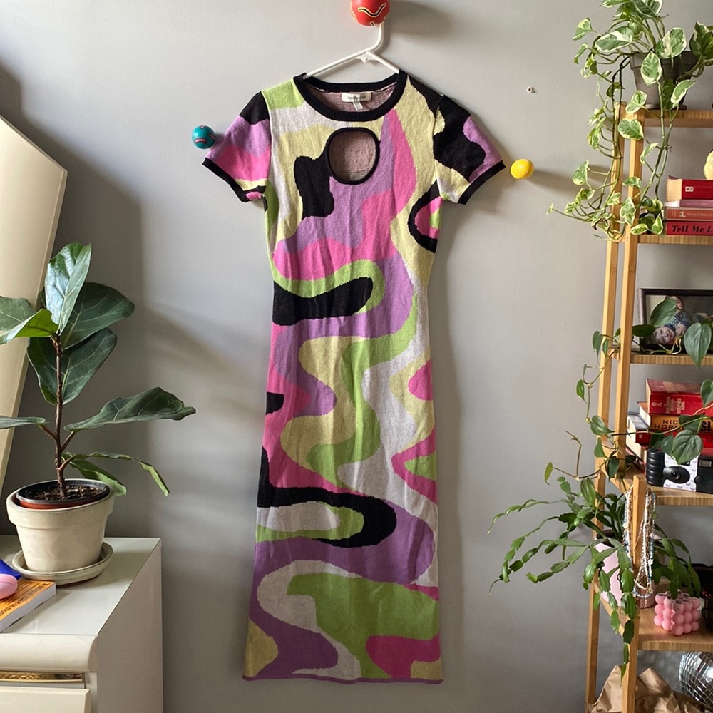 Knit keyhole psychedelic dress